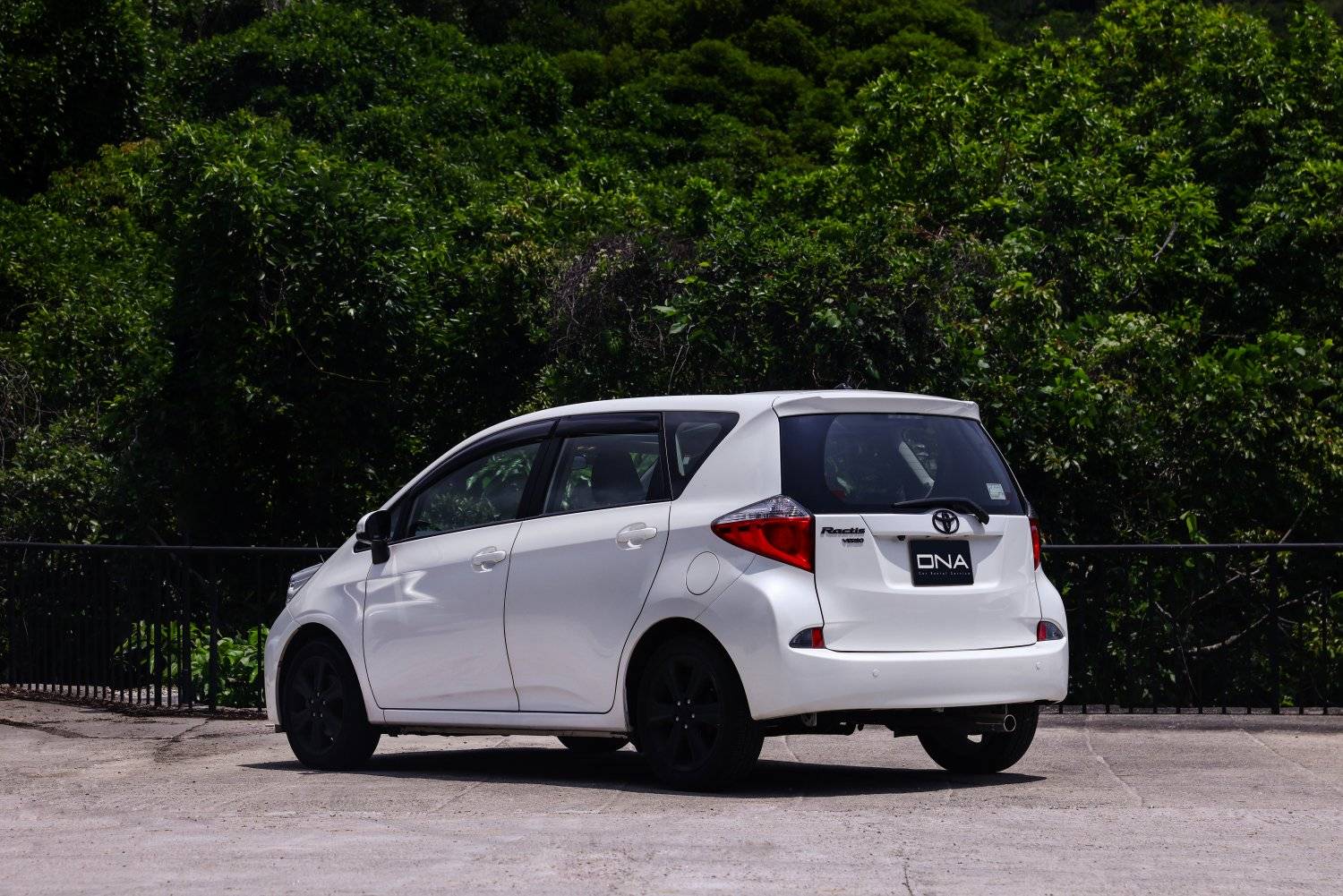 DNA Rental Car 香港租車自駕 Toyota /Nissan /Volkswagen /Honda - 5人車 (月租) 2